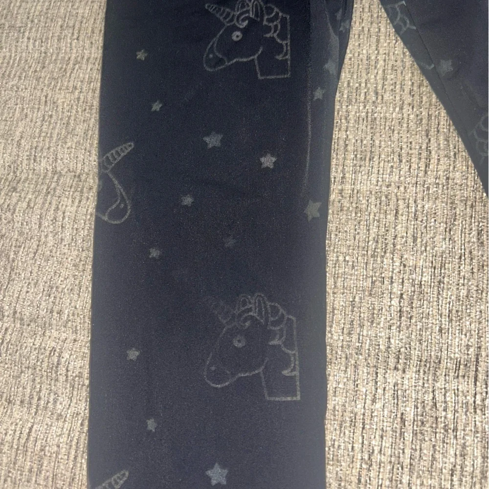 Assorted Patterned Leggings Collection - Picture 7 of 14